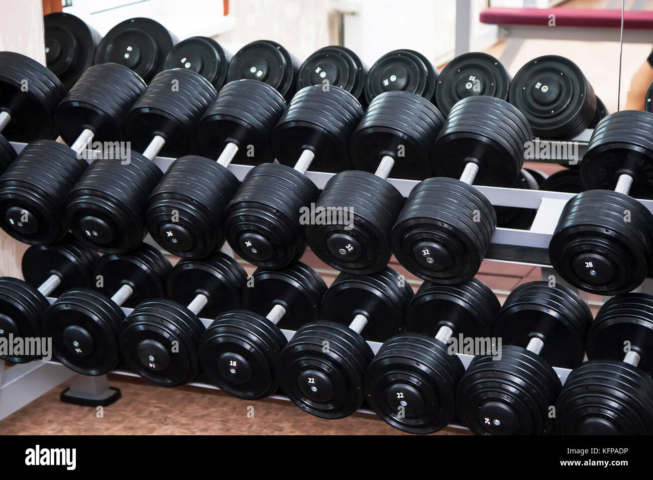 Reihe von Hand barbells Weight training Equipment Stockfoto