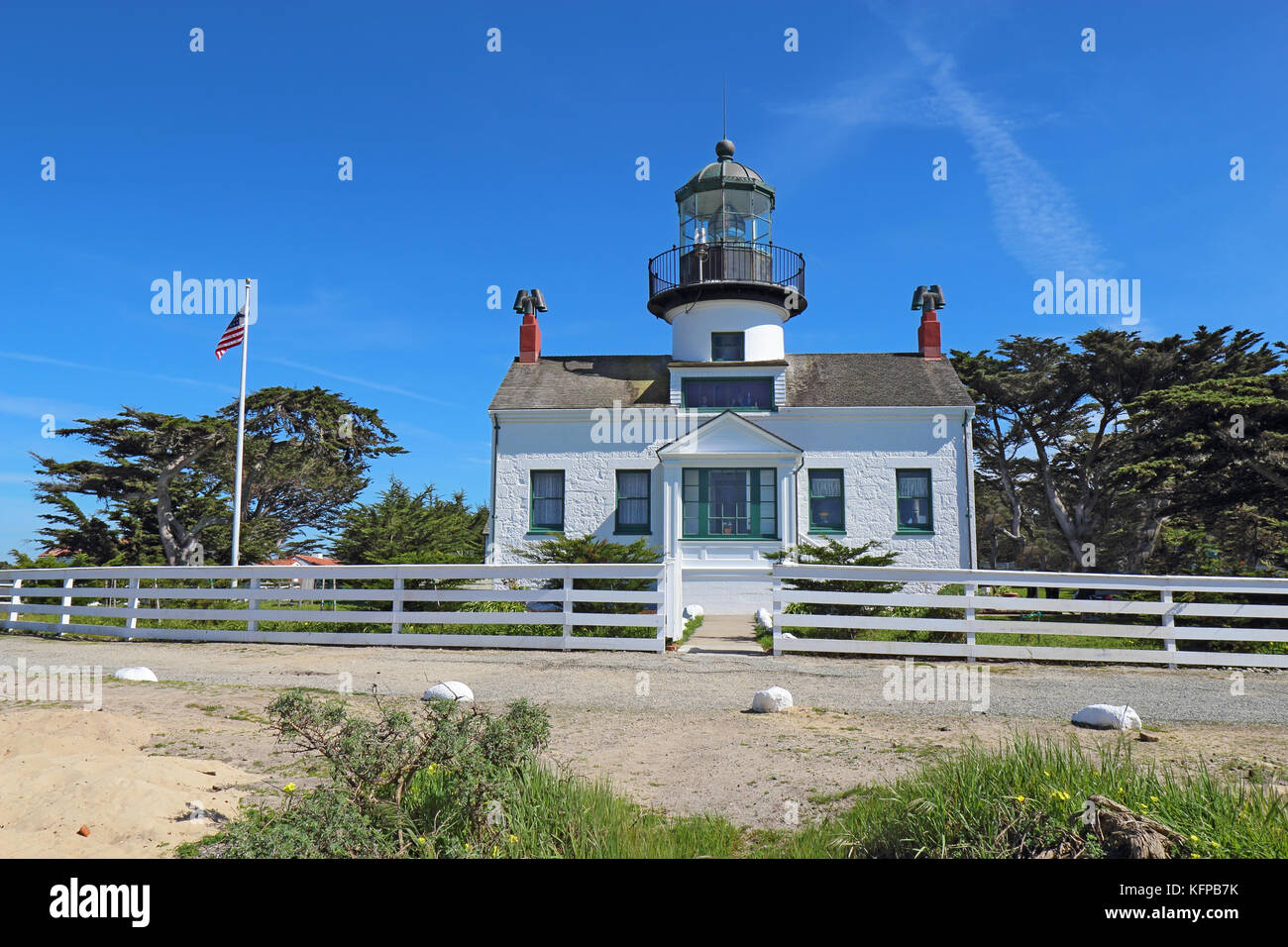 Point Pinos, die älteste kontinuierlich arbeitende Leuchtturm an der Westküste, auf Monterey Bay in Pacific Grove, Kalifornien Stockfoto