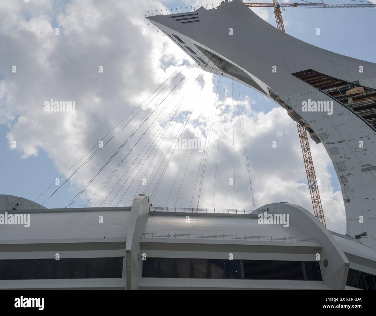 Das Olympiastadion in Montreal (The Big O) renoviert wird. Stockfoto