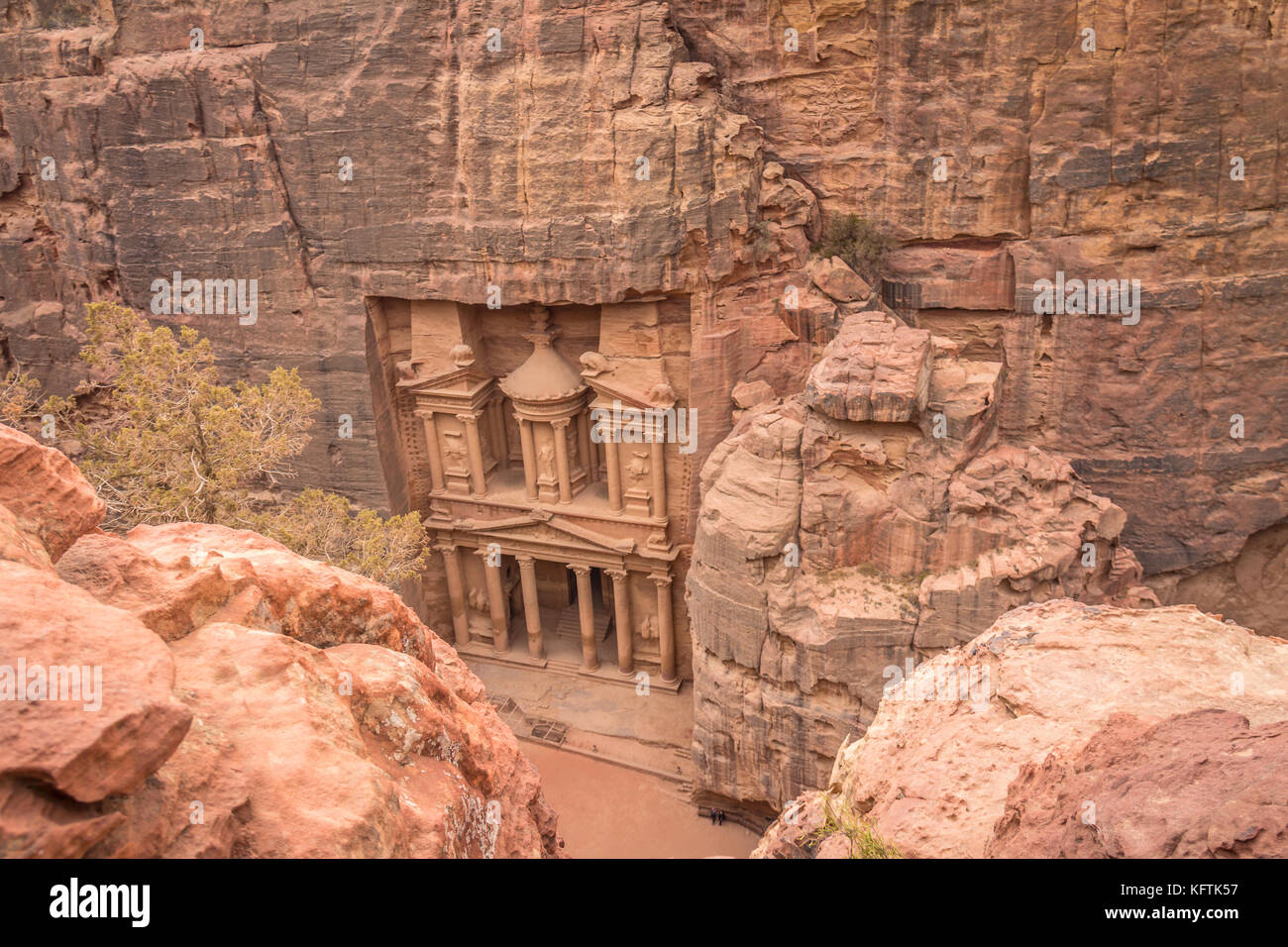 Blick auf das Schatzamt in Petra in Jordanien Stockfoto