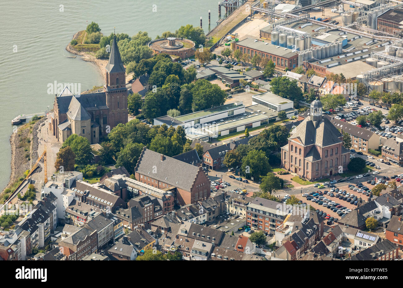 Stadtwerke Energieversorger, Emmerich - Geistermarkt, Rathaus, St.Martini Emmerich, Emmerich, Niederrhein, Nordrhein-Westfalen, Deutschland, Europa, Stockfoto