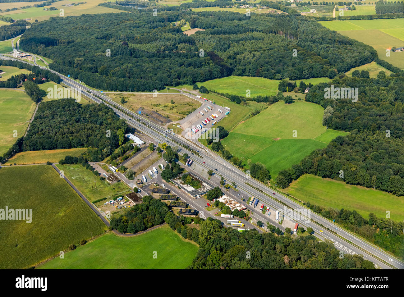 autobahn A3, Grenzübergang Elten, Autobahnzubringer Knauheide, Emmerich, Niederrhein, Nordrhein-Westfalen, Deutschland, Europa, Luftaufnahme, Aeria Stockfoto