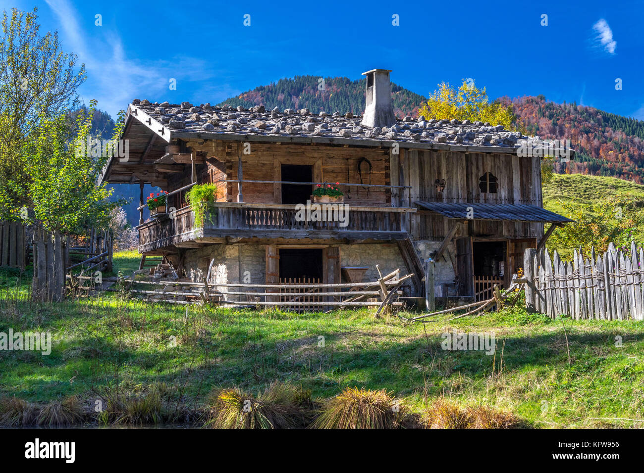 Handwerkerhaus in der Markus Wasmeier Bauernhof- und Wintersport Museum, Schliersee, Oberbayern, Bayern, Deutschland, Europa Stockfoto