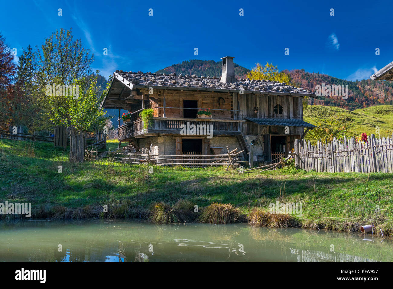 Handwerkerhaus in der Markus Wasmeier Bauernhof- und Wintersport Museum, Schliersee, Oberbayern, Bayern, Deutschland, Europa Stockfoto