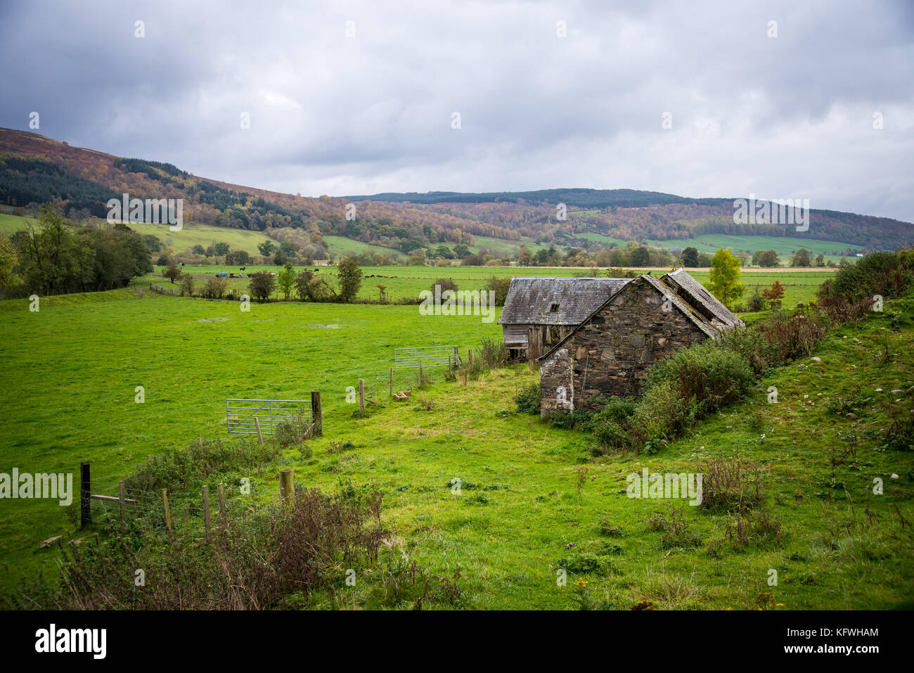 Eine zerstörte Farm in Schottland, in verlassenen Gebäude Stockfoto