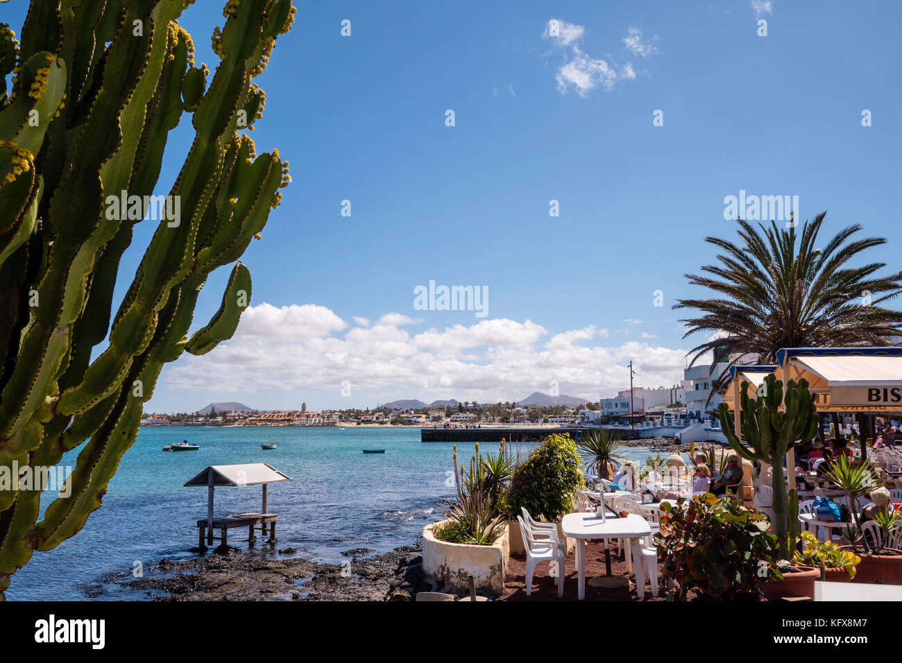 Restaurants am Hafen Corralejo La Oliva Fuerteventura Kanarische Inseln Spanien Stockfoto