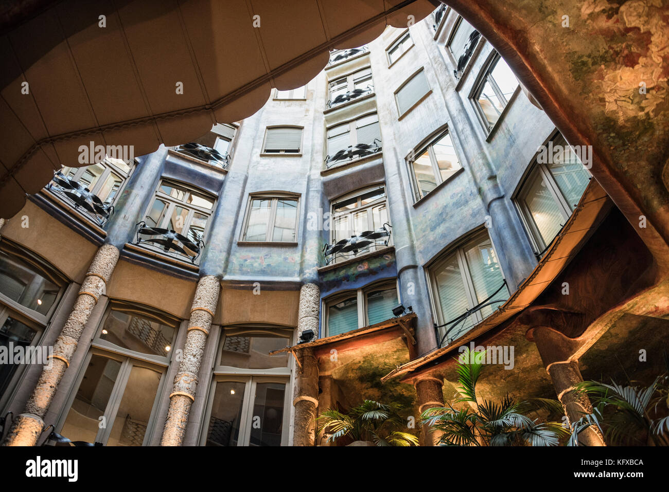 Innenansicht der Casa Mila in Barcelona Stockfoto
