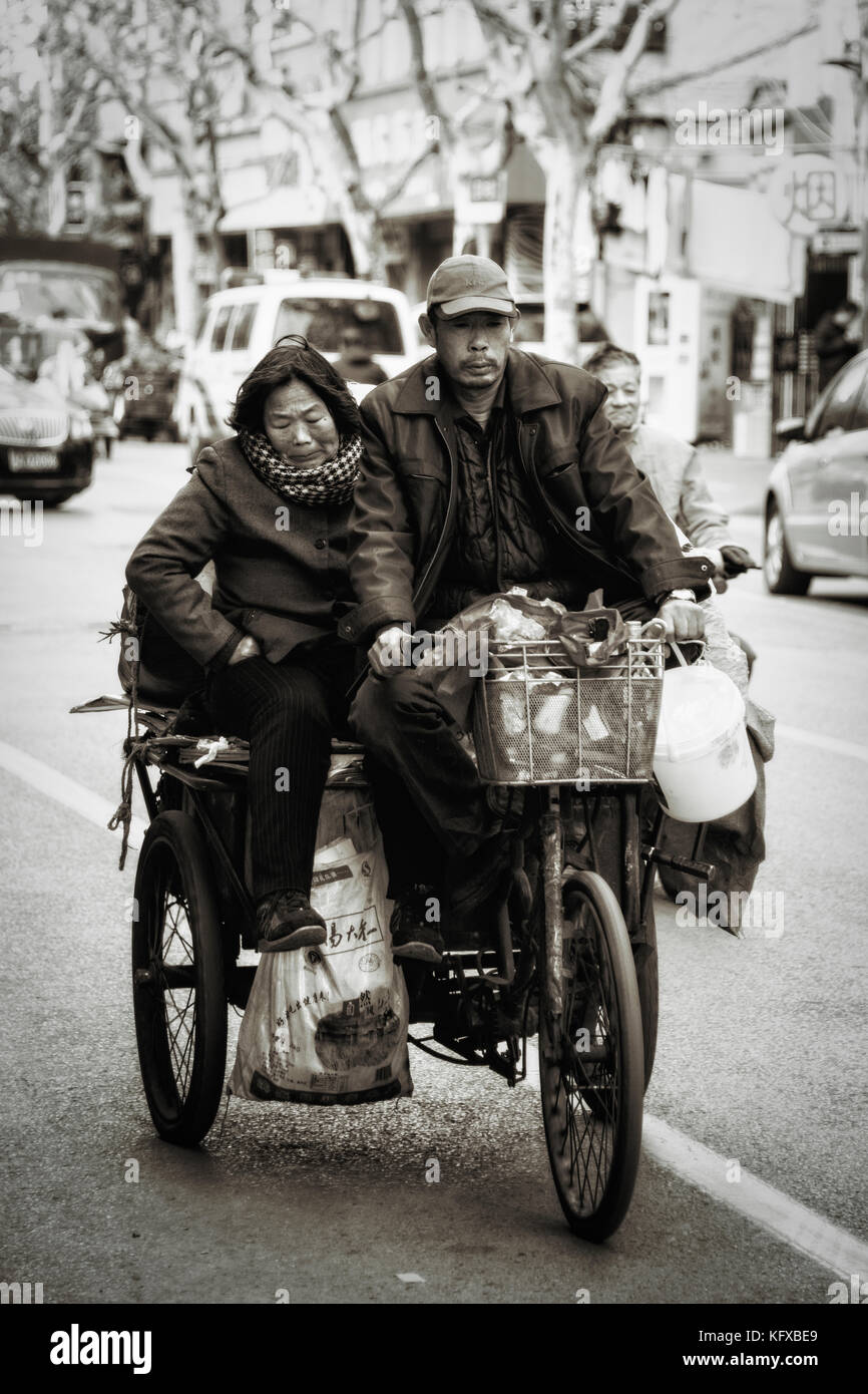 Öffentliche Verkehrsmittel in Shanghai Stockfoto