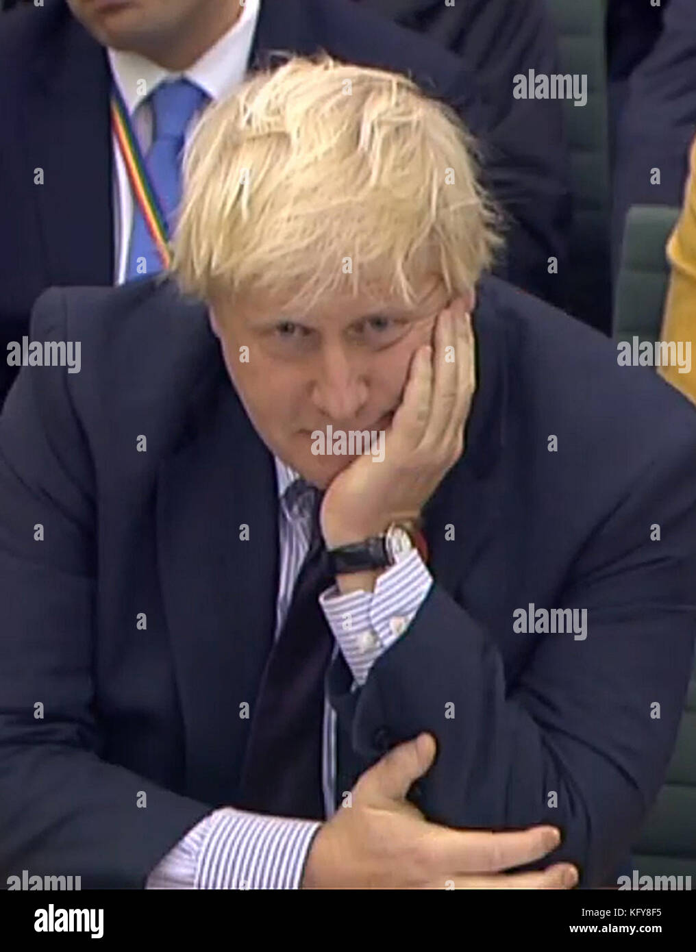 Außenminister Boris Johnson gibt dem Ausschuss für auswärtige Angelegenheiten des Unterhauses im Portcullis House, London, Beweise. Stockfoto