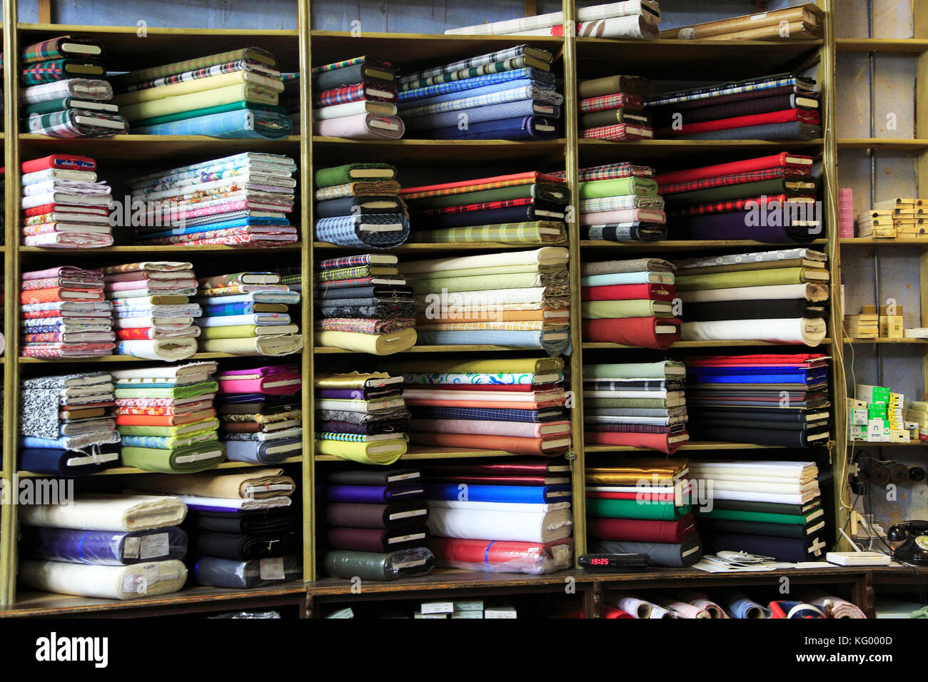 Traditionelle Stoff Textilien Shop in der Provinz Trujillo, Caceres, Extremadura, Spanien Stockfoto