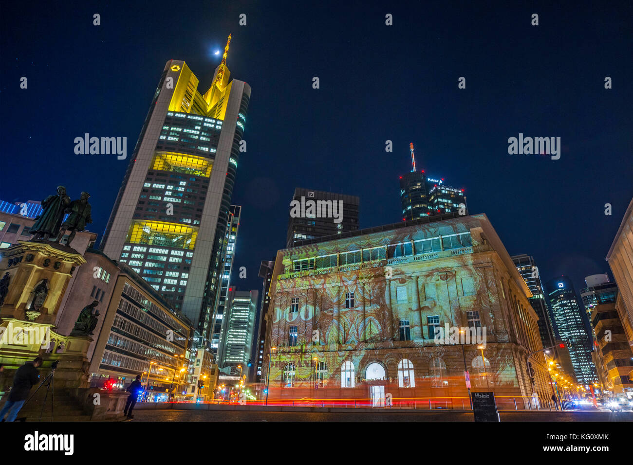 Frankfurt am Main, Hessen, Deutschland: Luminale 2016 - Roßmarkt - Banken Stockfoto