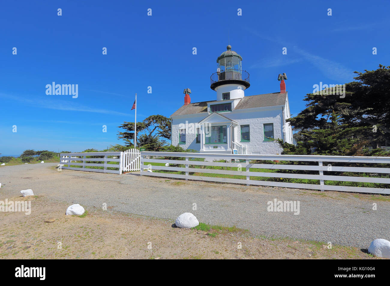 Point Pinos, die älteste kontinuierlich arbeitende Leuchtturm an der Westküste, auf Monterey Bay in Pacific Grove, Kalifornien Stockfoto
