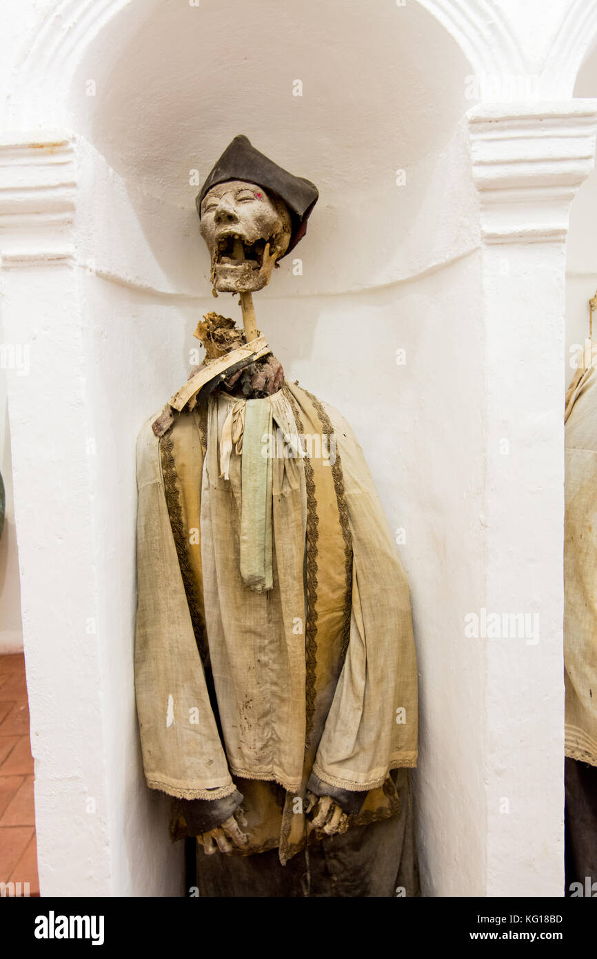 Wo Ist Mutter Maria Begraben Mummified body -Fotos und -Bildmaterial in hoher Auflösung - Seite 4