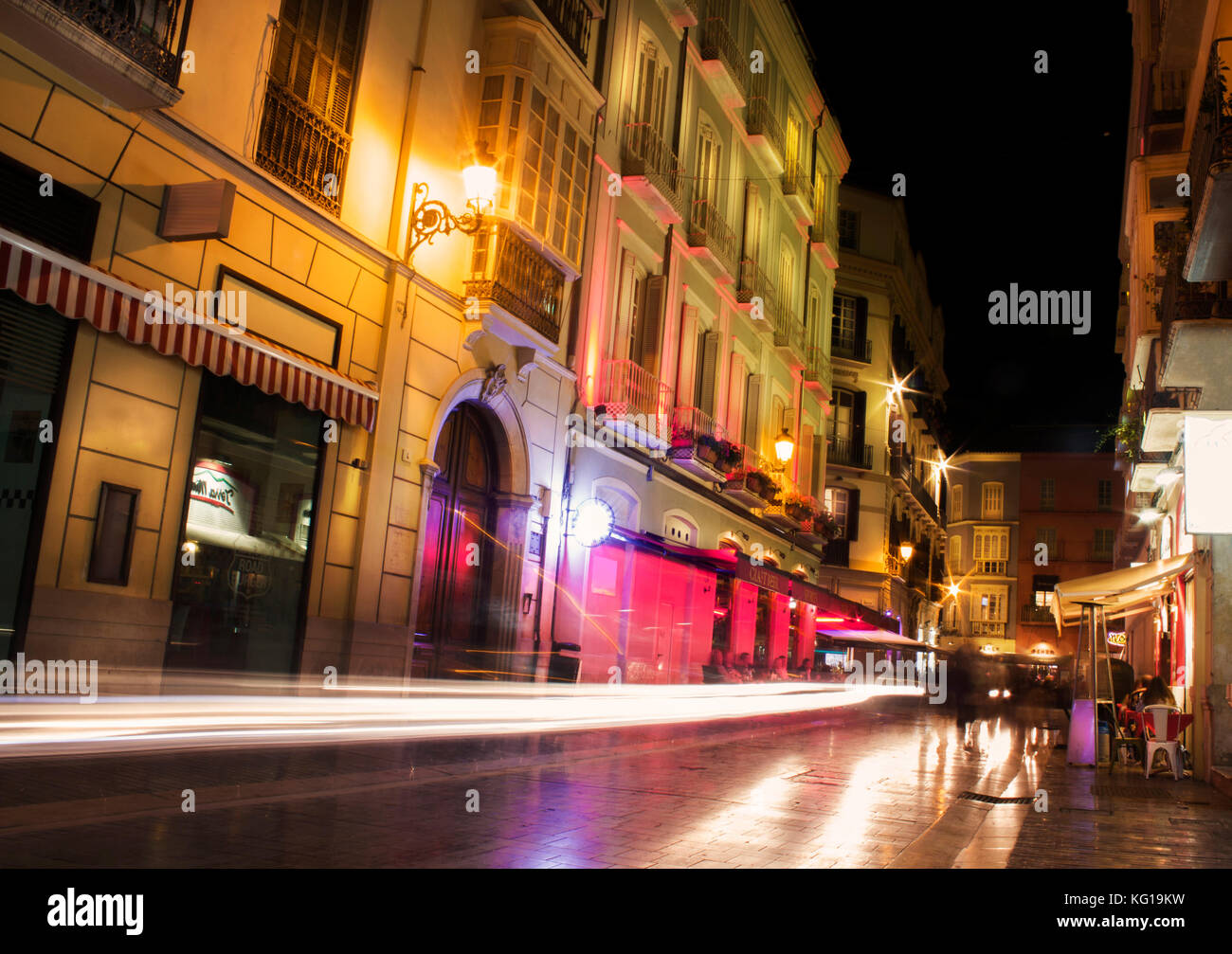 Überquerung der Fußgängerzonen in der Innenstadt in Malaga, Andalusien, Spanien Stockfoto