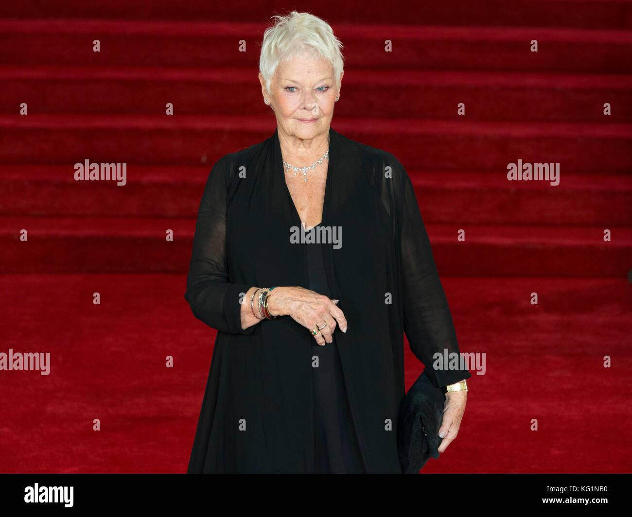 London, Großbritannien. November 2017. Judi Dench nimmt an Mord auf der Orient Express Weltpremiere Teil - London, England (02.11.2017) | Verwendung weltweit Credit: dpa Picture Alliance/Alamy Live News Stockfoto