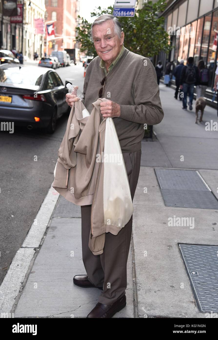 New York, NY, USA. November 2017. Peter Marshall, der bei AOL BUILD zu sehen war, um seinen neuen Film WAIT FOR YOUR LAUGH Out and about für Celebrity-Kandidaturen zu promoten - THU, New York, NY 2. November 2017. Quelle: Derek Storm/Everett Collection/Alamy Live News Stockfoto