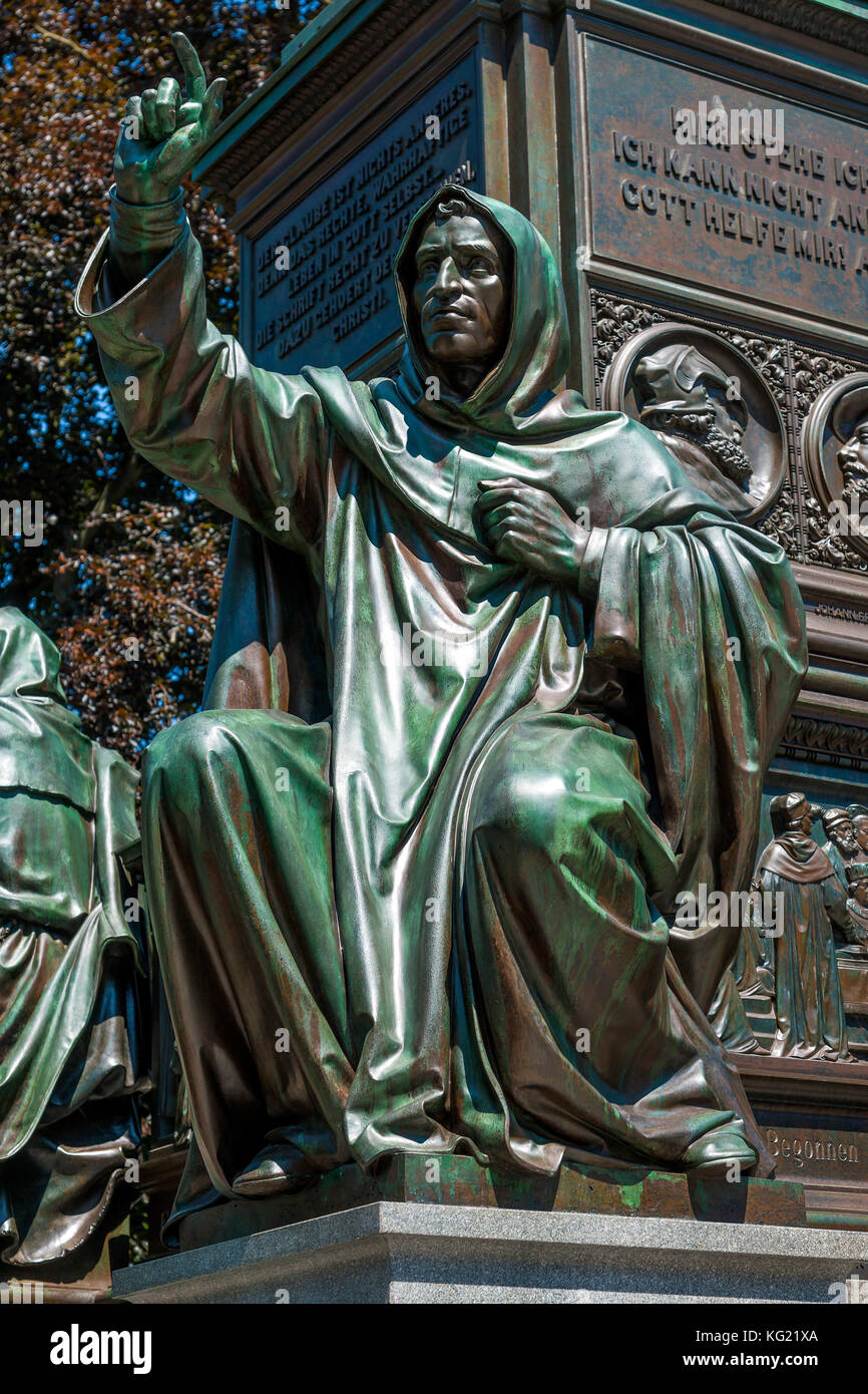 Worms, Rheinland-Pfalz: Luther-Denkmal: Hieronymus Savonarola 1498 Stockfoto