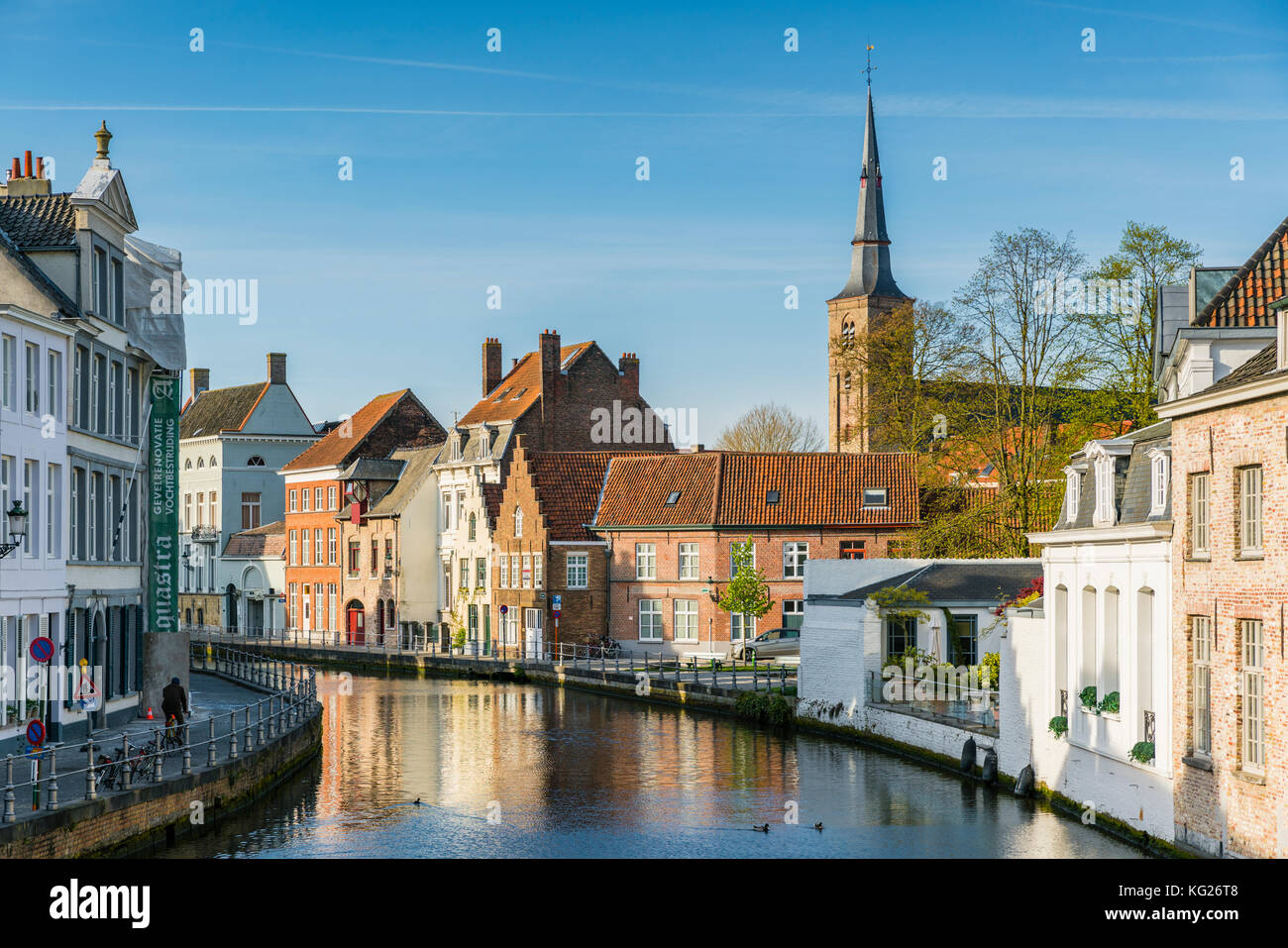 Häuser am Wasserkanal, Brügge, Provinz Westflandern, Flämische Region, Belgien, Europa Stockfoto