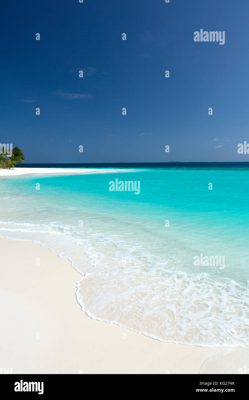 Tropischer Strand und Lagune, Malediven, Indischer Ozean, Asien Stockfoto