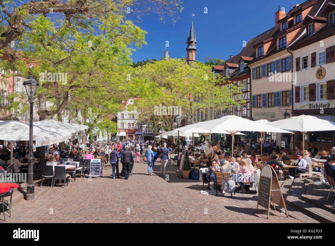 Straßencafés am Marktplatz, Weinheim, Baden-Württemberg, Deutschland, Europa Stockfoto