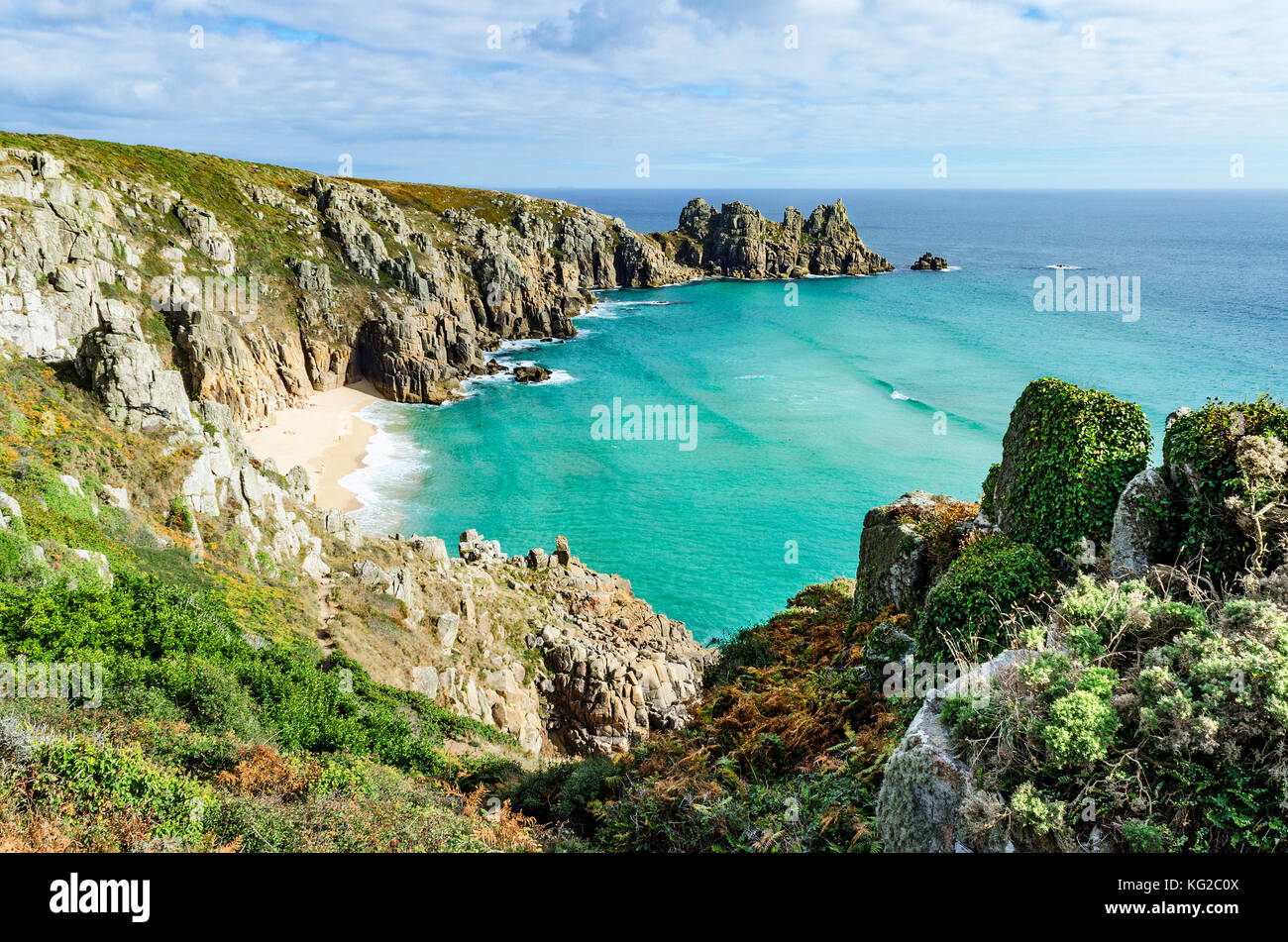 Isolierte Strand in der Nähe von vounder pedn Porthcurno in Cornwall, England, Großbritannien, Großbritannien. Stockfoto