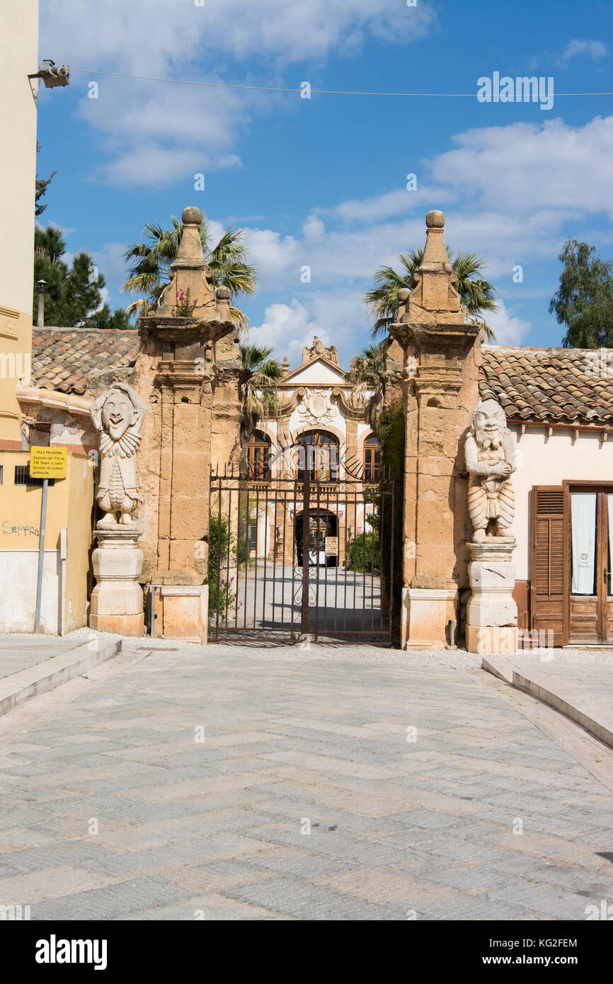Die Villa Palagonia in Bagheria, Palermo, Sizilien, Italien. Stockfoto