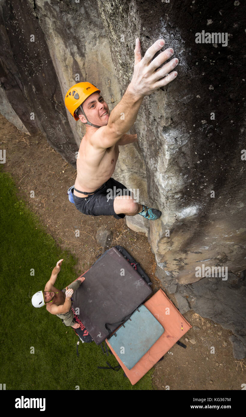 James Trying Studio 54, Mount Eden Quarry. Stockfoto