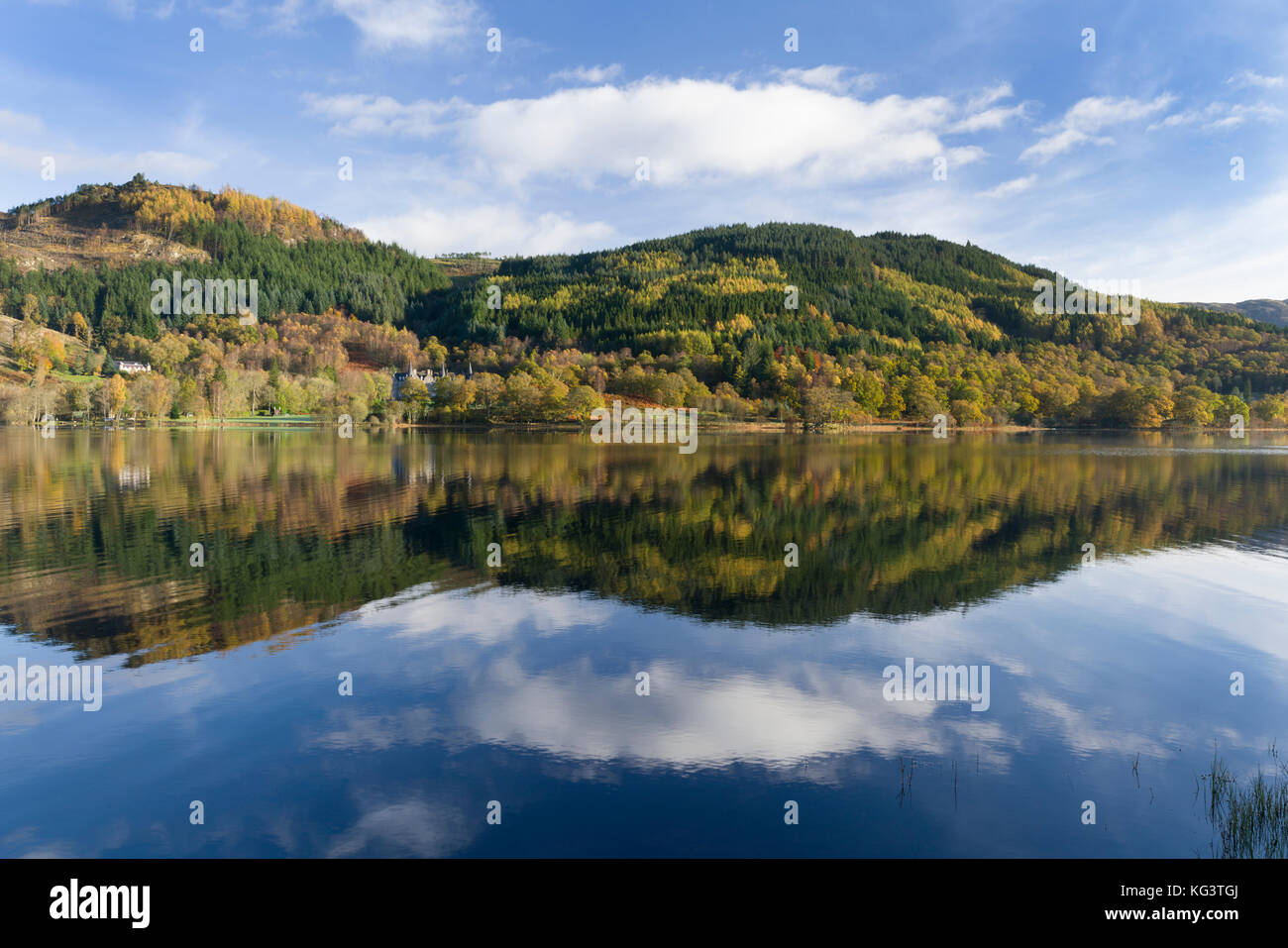 Daybreak über Loch achray in der Nähe Aberfoyle in die trossachs, Schottland. Stockfoto