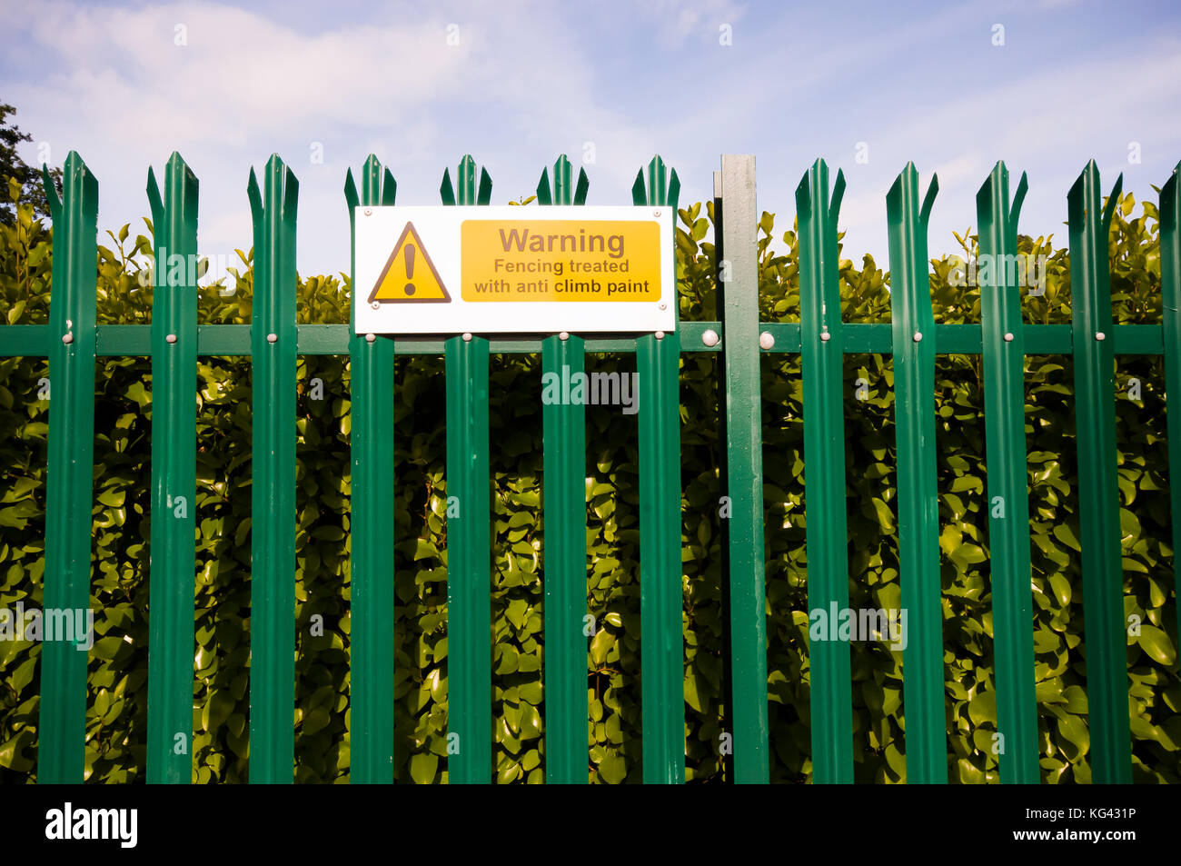 Schild "Warnung: Fechten mit behandelt - Klettern paint' Stockfoto