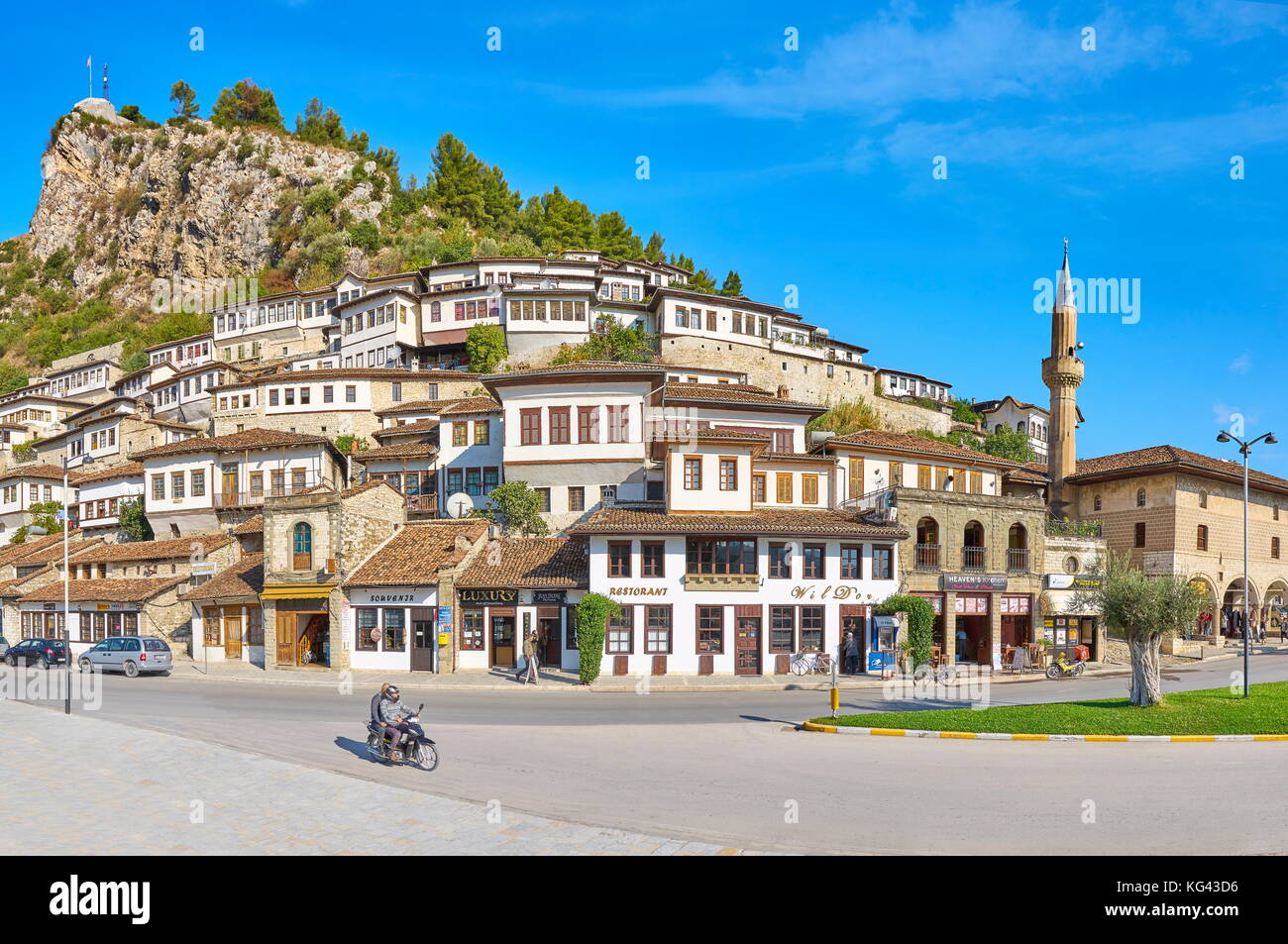 Albanien - traditionelle Balkan Häuser, historische Altstadt von Berat, UNESCO Stockfoto