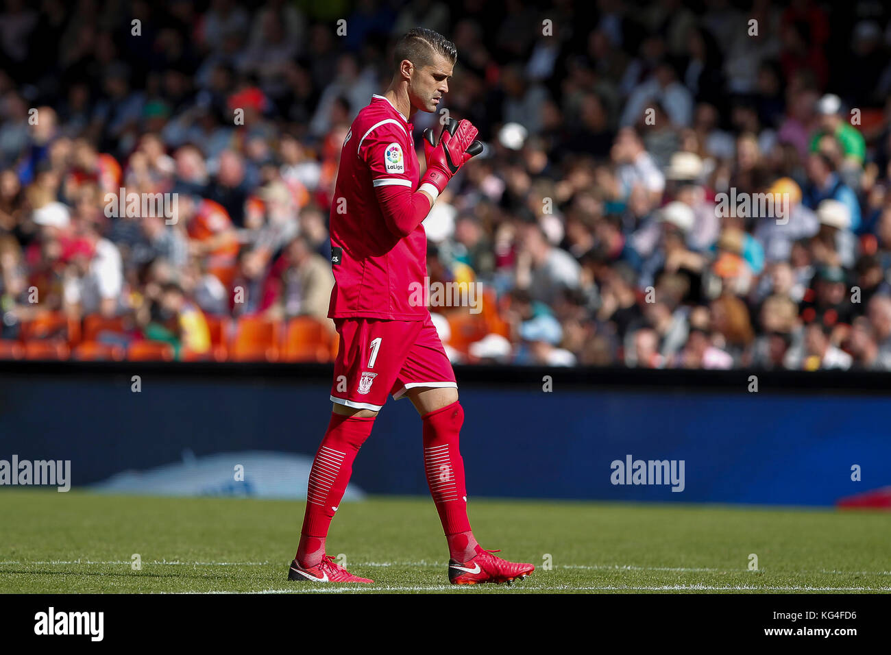 Valencia, Spanien. November 2017. Ivan Cuellar von Deportivo Leganes während des spanischen La Liga Spiels zwischen Valencia CF und CD Leganes am 4. November 2017 im Mestalla Stadium. Quelle: Gtres Información más Comuniación online, S.L./Alamy Live News Stockfoto