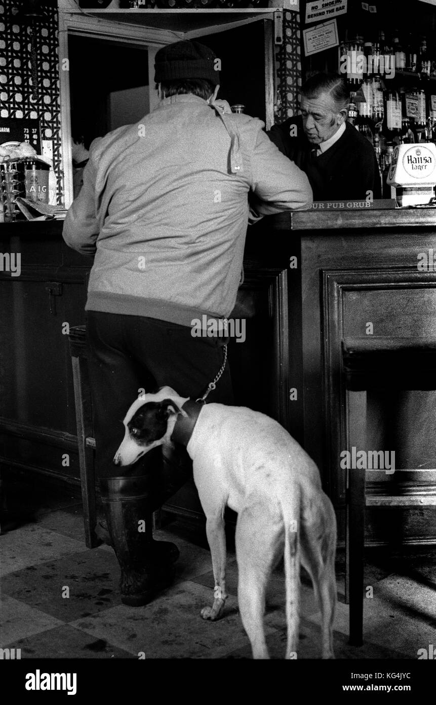 Shildon in der Grafschaft Durham 1986 s. Einmal eine Stadt bekannt als "Wiege der Eisenbahnen". 1984 railworks collaped und Links ist eine Gemeinschaft von Arbeitslosigkeit und wirtschaftlicher Niedergang für das nächste Jahrzehnt. Stockfoto