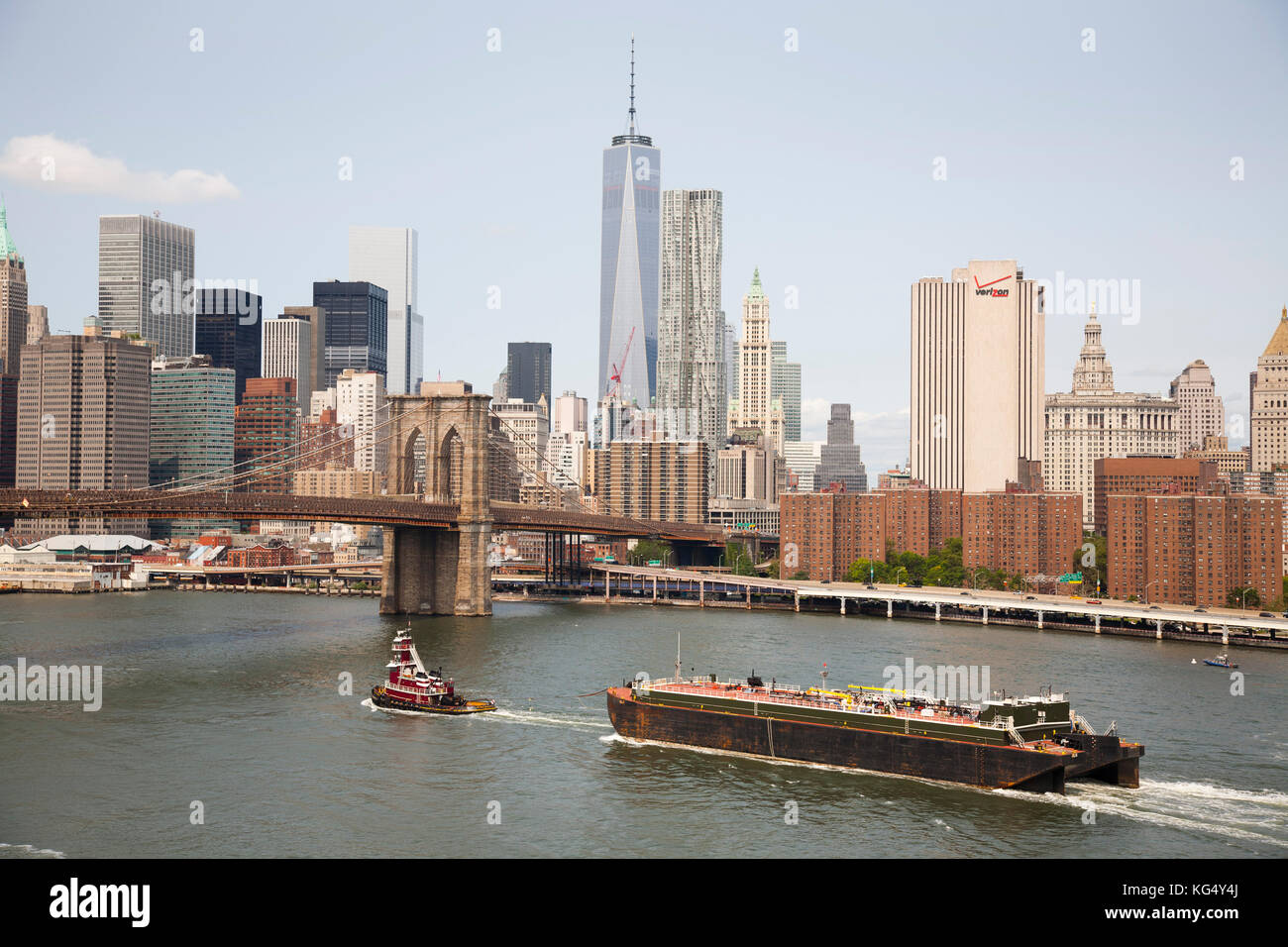 Stadtbild mit Brooklyn Bridge und East River, Manhattan, New York, USA, Nordamerika Stockfoto