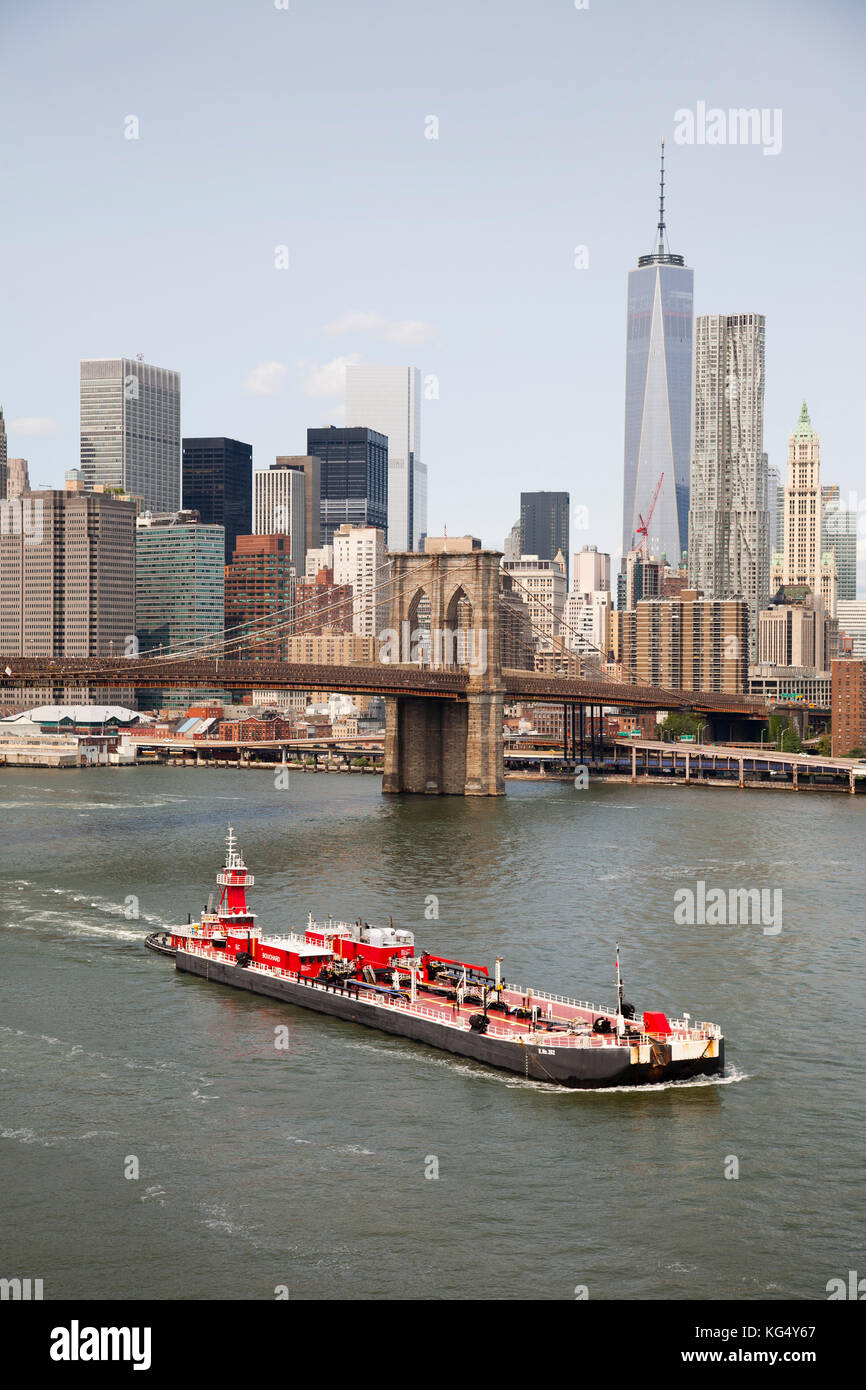 Stadtbild mit Brooklyn Bridge und East River, Manhattan, New York, USA, Nordamerika Stockfoto