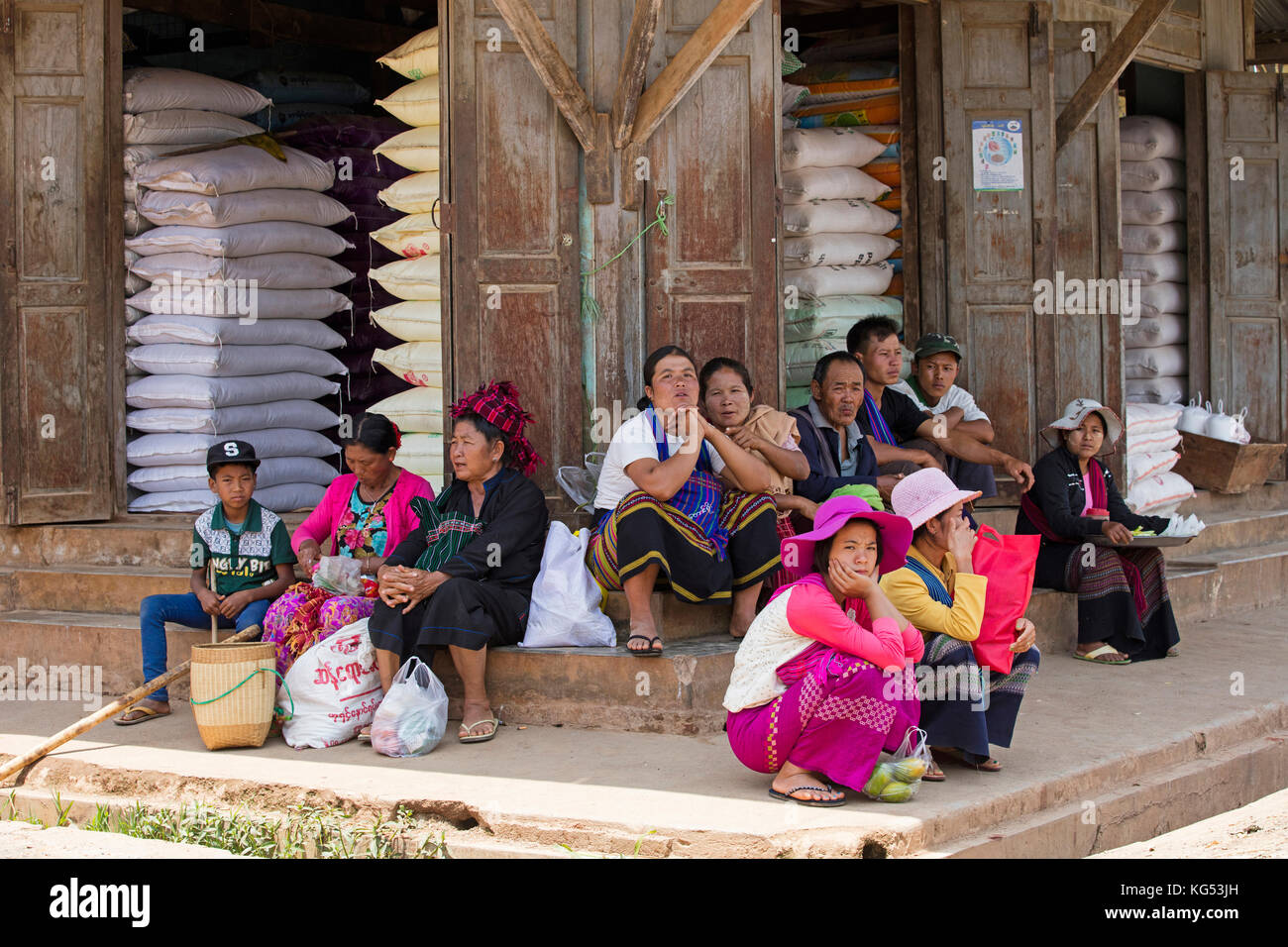 Myanmar frauen suchen männer