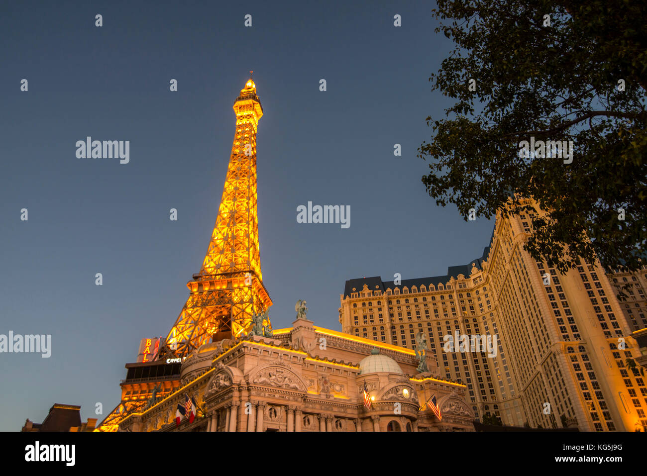 Eiffelturm in Paris Las Vegas Hotel bei Nacht, Nevada, USA Stockfoto