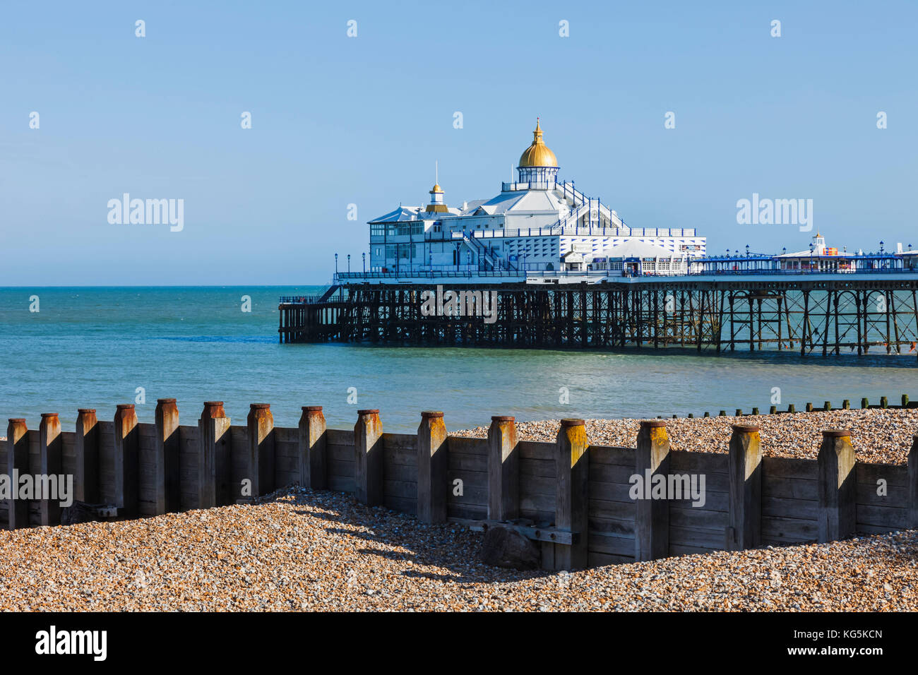 England, East Sussex, Eastbourne, Brighton Pier Stockfoto
