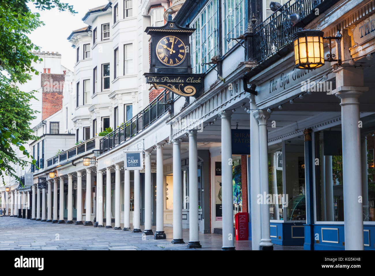 England, Kent, Tunbridge Wells, die Dachpfannen Einkaufsstraße Stockfoto