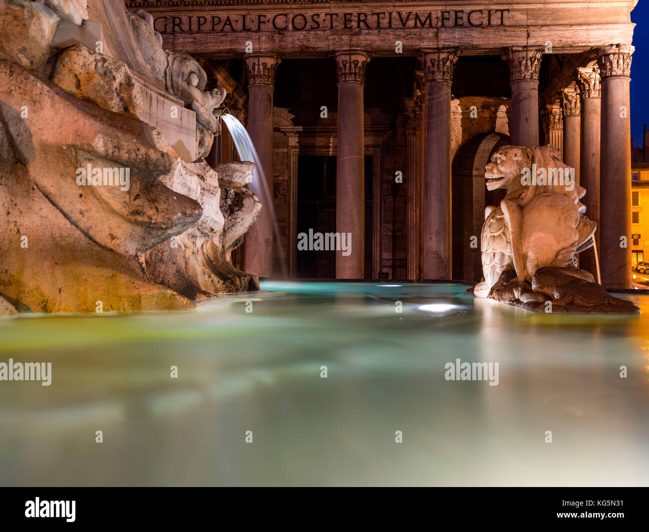 Italien, Latium, Rom. Piazza della Rotonda und Pantheon Stockfoto