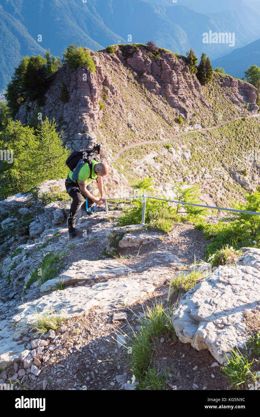 Ferrata stringari Europa, Italien, Trentino Alto Adige, Nonstal, Trient, Nonstal, Naturpark Adamello Brenta Stockfoto