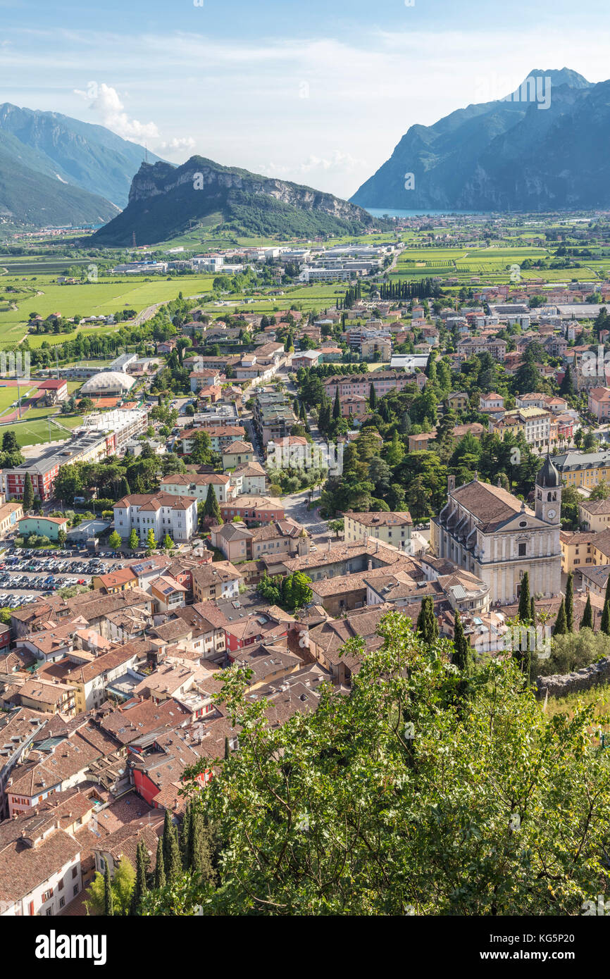 Blick auf Arco vom Schloss, Provinz Trient, Trentino Südtirol, Italien Stockfoto