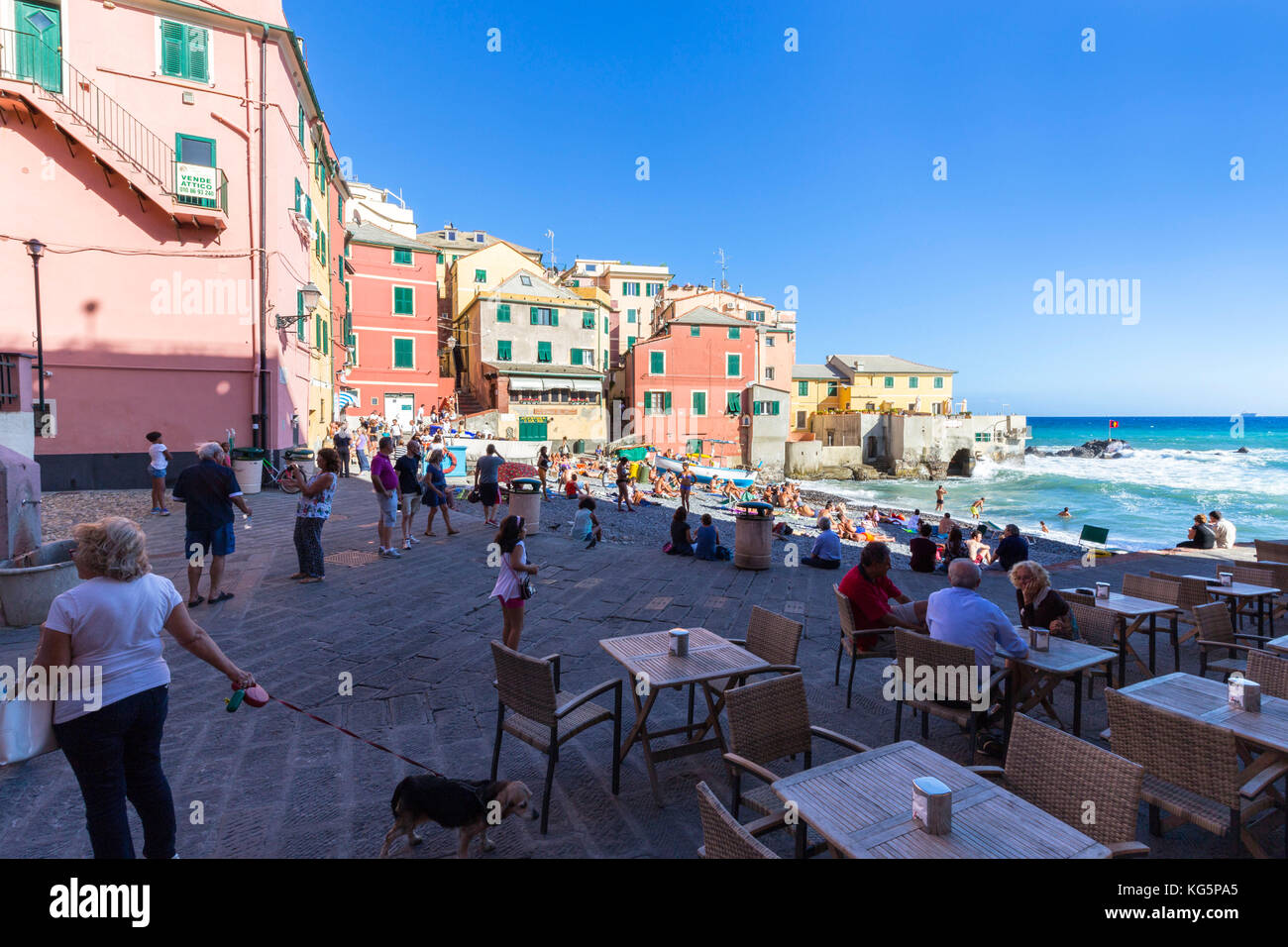 Boccadasse ist ein altes Seefahrer-Viertel der italienischen Stadt Genua, Ligurien, Italien Stockfoto