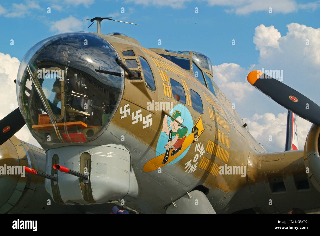 B-17 Bomber Schüsse, die Kunst und die Schönheit einer Kriegsmaschine zu Still Life. Stockfoto