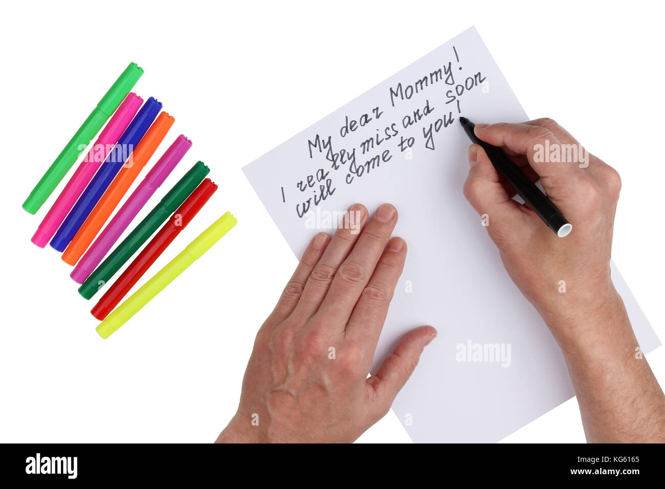 Ein älterer Mann schreibt einen Brief an seine Geliebte sehr alte Mom. auf weißem Konzept Foto isoliert Stockfoto