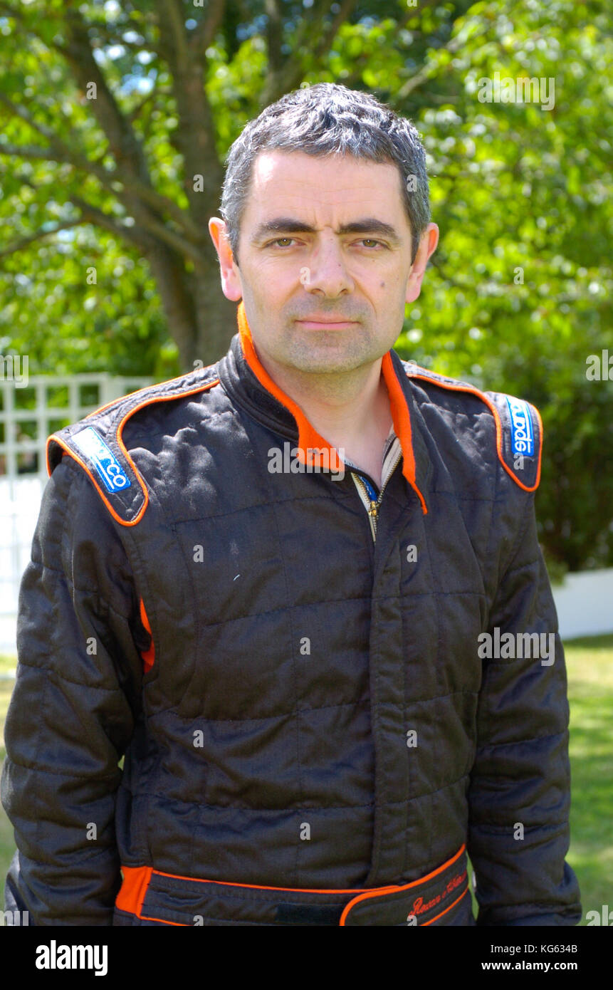Rowan Atkinson alias Mr Bean am Goodwood Festival der Geschwindigkeit, Sussex, England, Großbritannien 2004 Stockfoto