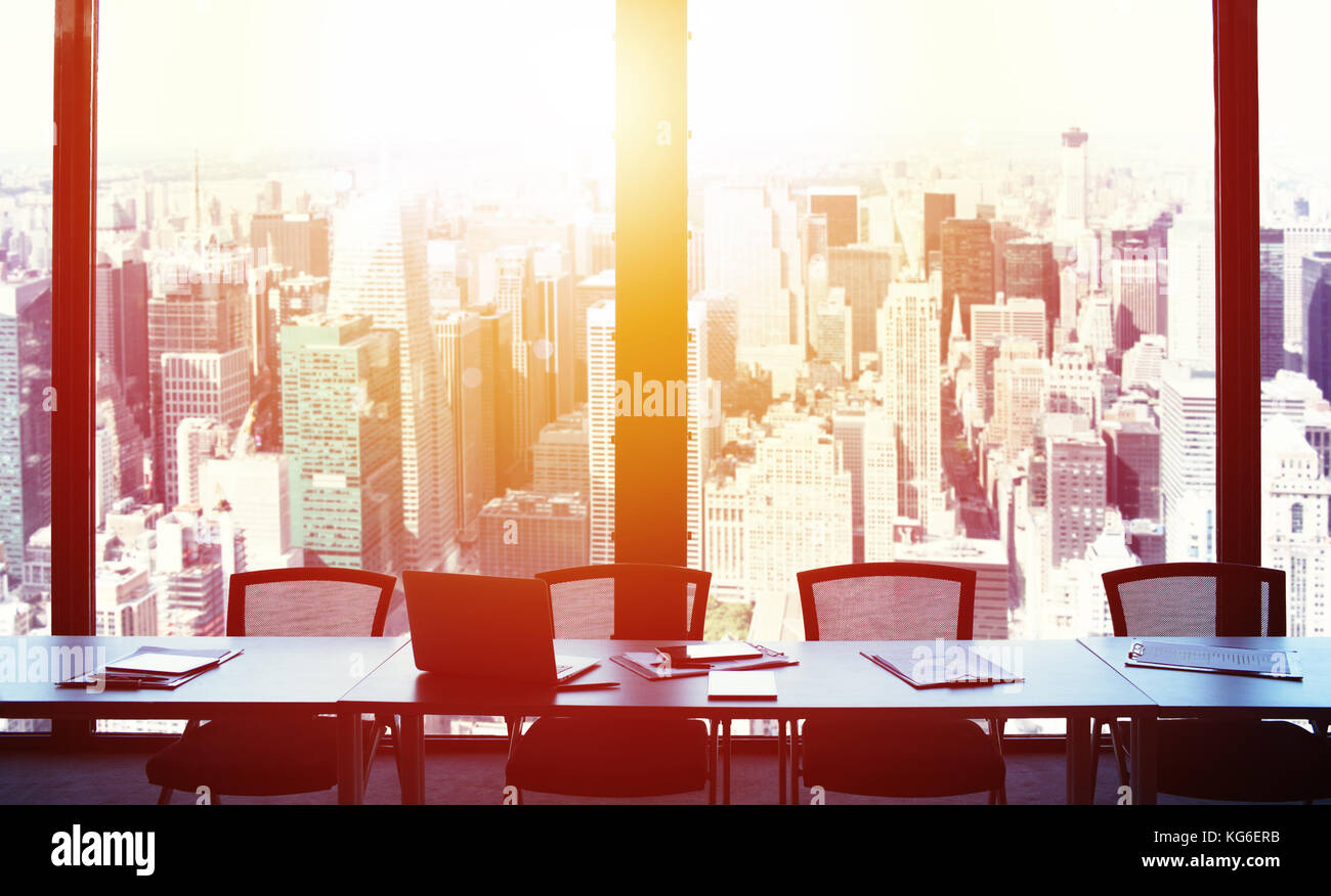 Moderne office Anzeigen bei Sonnenaufgang Stockfoto