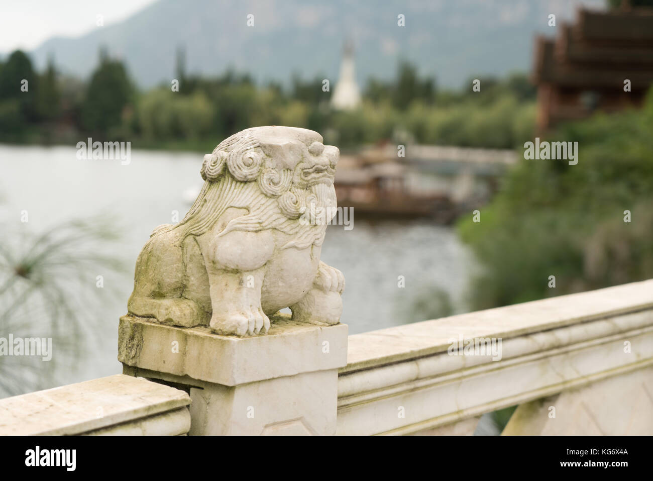 Architektonische Details im Yunnan Nationalitätendorf in Kunming, China Stockfoto