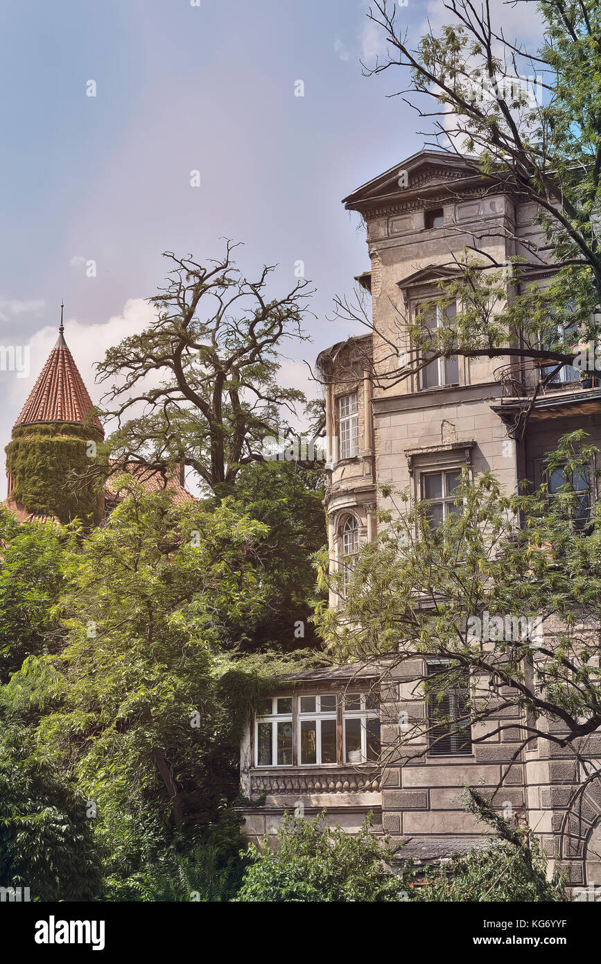Alte grungy Villa in Berlin Kreuzberg gefunden Stockfoto