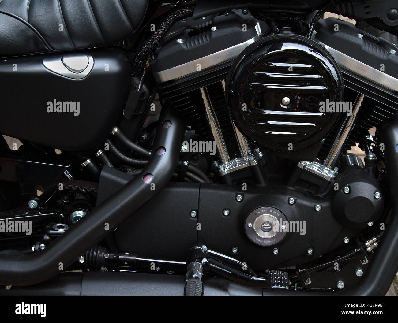 Schwarz und Silber Harley Davidson Motor Stockfoto