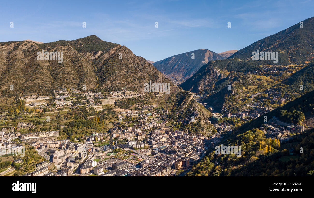Luftaufnahme von Andorra la Vella, der Hauptstadt des Fürstentums Andorra Stockfoto